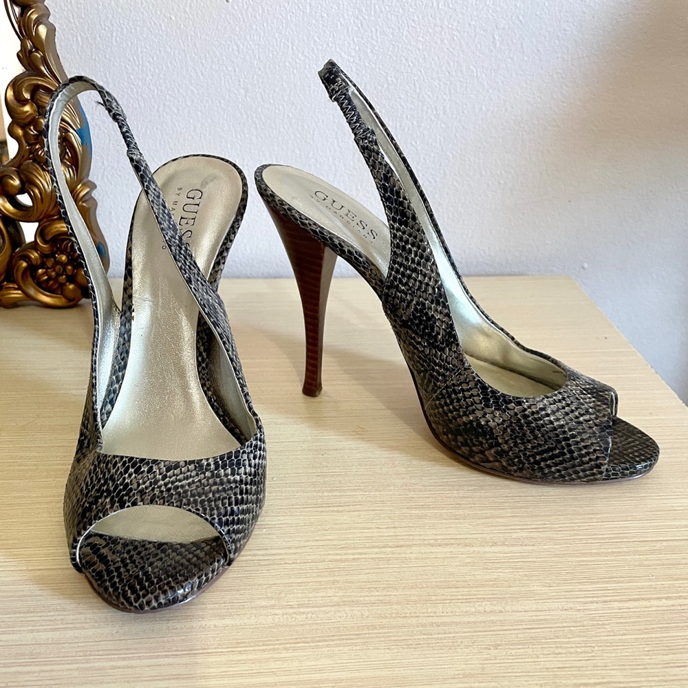 Guess Snakeskin Peep Toe Slingback’s